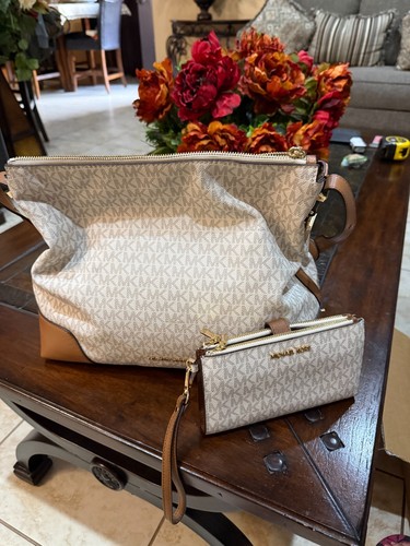 Michael kors signature - michael, logo